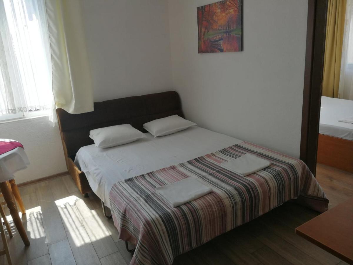Hotel Hris Chernomorets Esterno foto