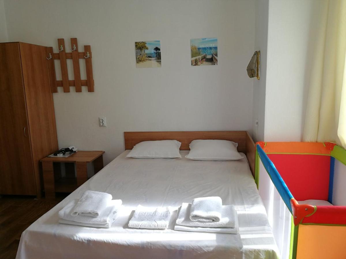 Hotel Hris Chernomorets Esterno foto