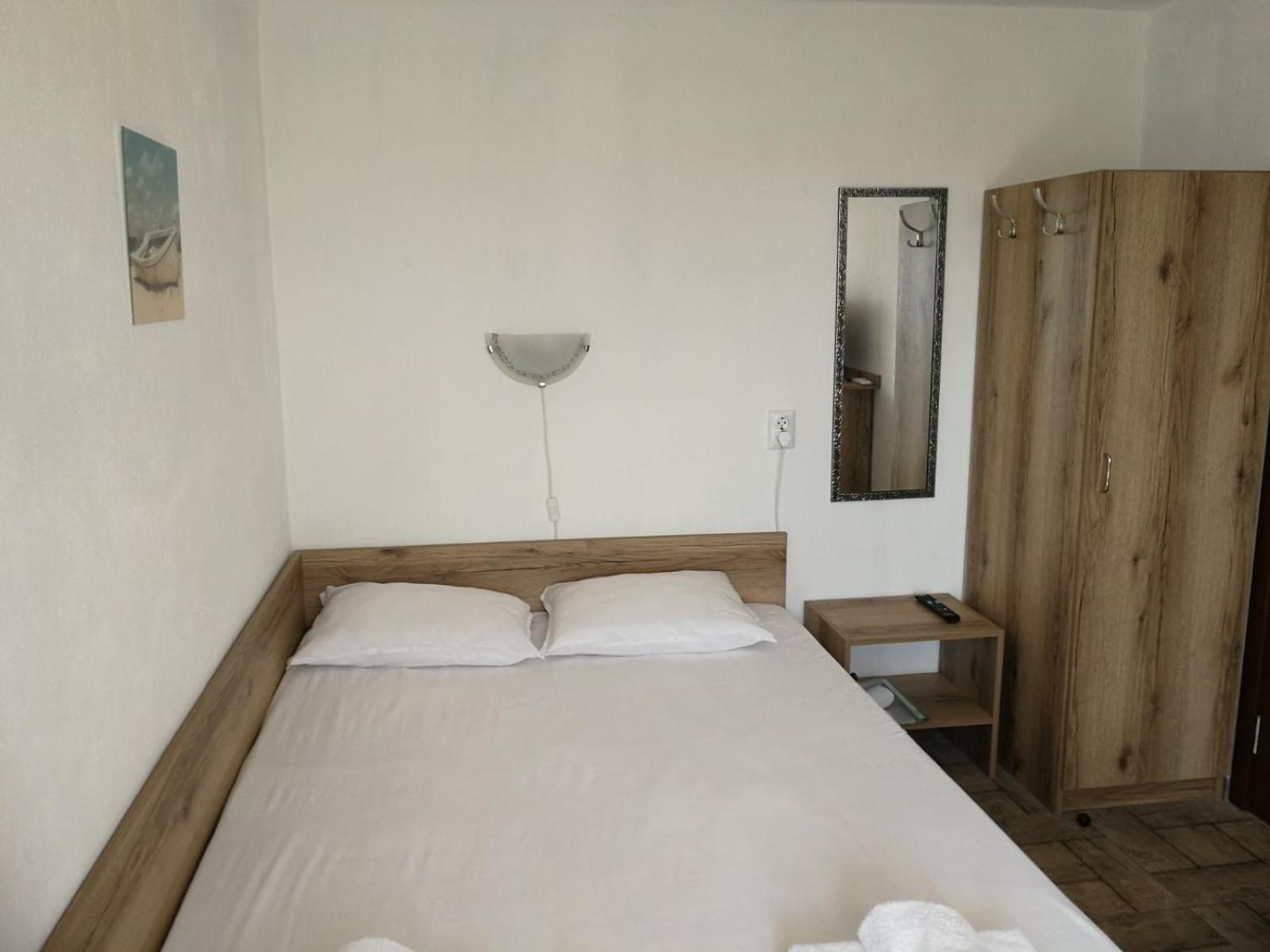 Hotel Hris Chernomorets Esterno foto