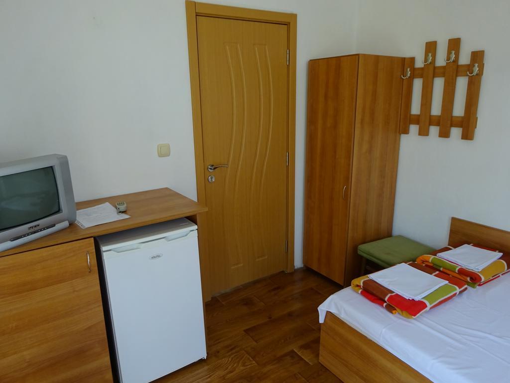 Hotel Hris Chernomorets Esterno foto