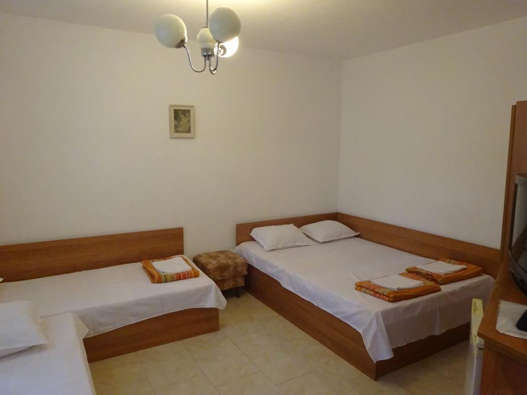 Hotel Hris Chernomorets Esterno foto